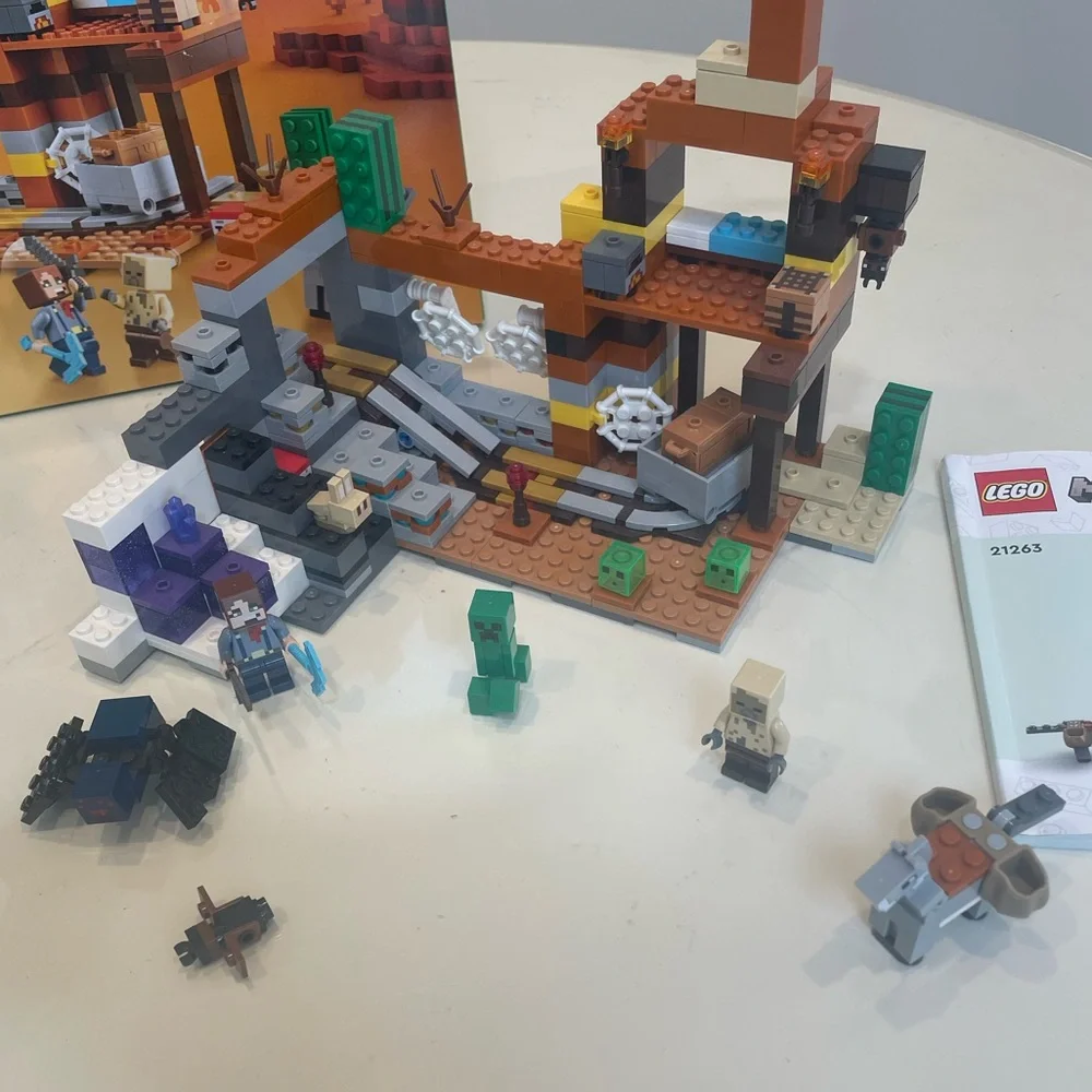 LEGO Minecraft The Badlands Mineshaft - Picture 3 of 10